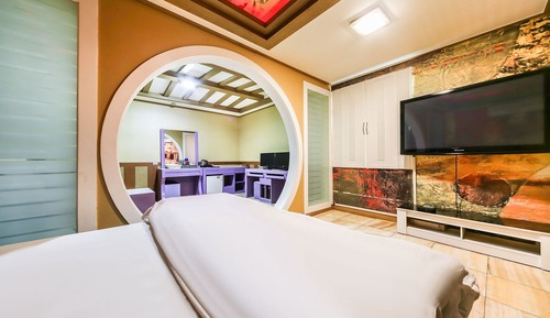 Room (VIP)