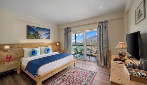 Executive Club Suite with Private Balcony