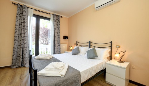 Deluxe Room, 1 Bedroom, Garden View