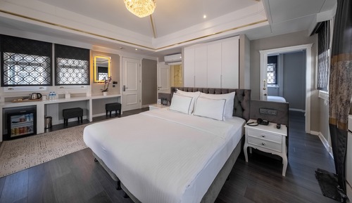 Family Room with City View