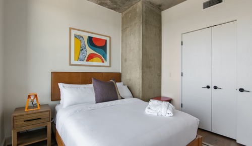 Deluxe Condo, 1 Bedroom, Balcony
