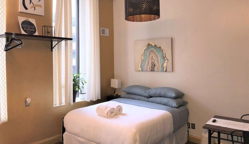 Club Studio Suite (200)