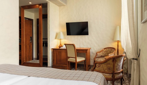 Classic Double or Twin Room
