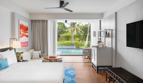 Room, 1 King Bed, Pool Access, Resort View (Essential)