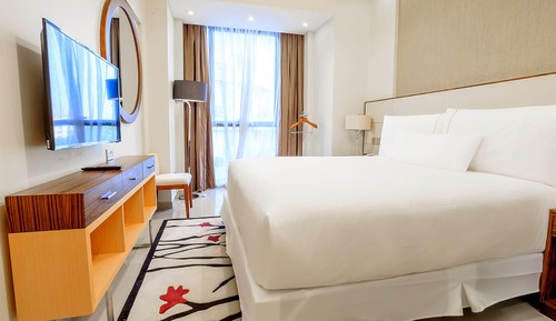 Superior Apartment, 1 King Bed, Poolside