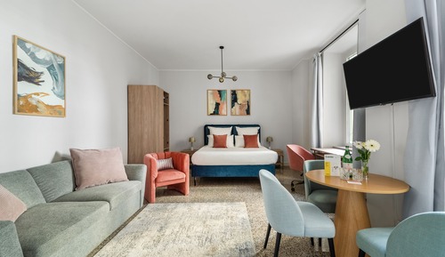 XL Studio with Kitchen, Sofa Bed