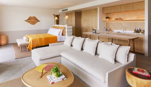 Deluxe Studio Suite, Balcony