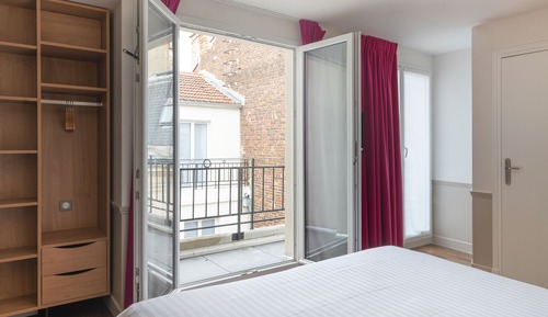 Deluxe Double Room, Balcony, Courtyard View