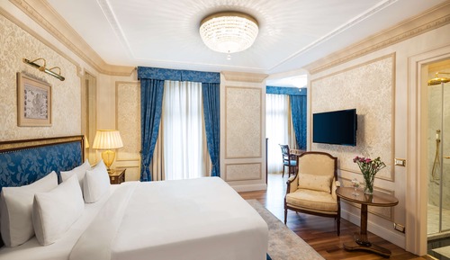 Premium Room, 1 King Bed