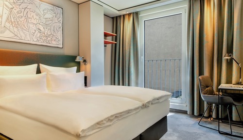 Standard Room, 1 King Bed