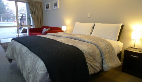 Standard Studio, 1 King Bed, Accessible, Kitchenette