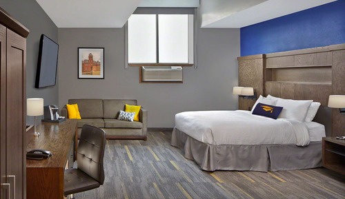Room, 1 Queen Bed, Accessible (Roll-In Shower)