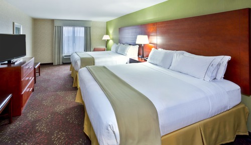 Suite, Multiple Beds
