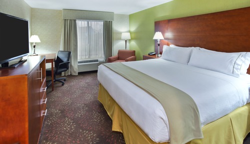 Standard Room, 1 King Bed