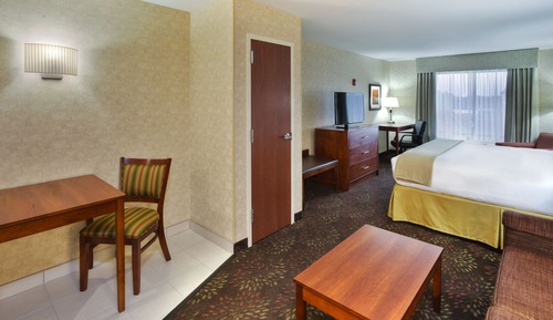 Suite, Multiple Beds