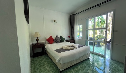 Standard Bungalow, 1 Queen Bed, Terrace, Garden View