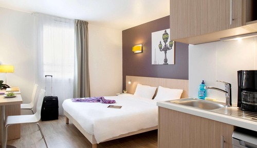 Superior Studio, 2 Twin Beds