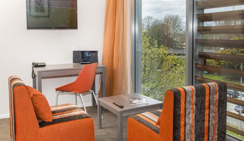 One Bedroom Apartment