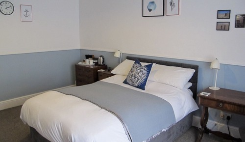 Double Room, Ensuite (Room 2)