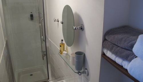 Double Room, Ensuite (Room 1)