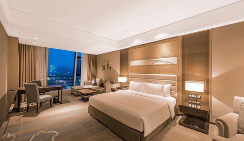 Premier King Room