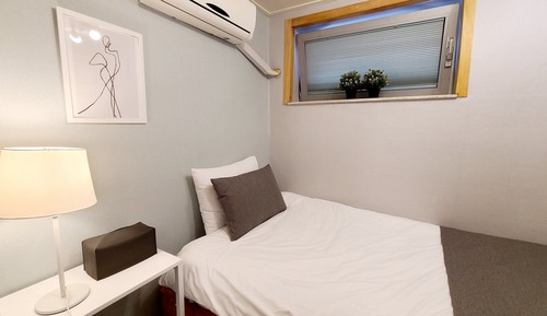 Studio Triple Room