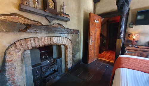 Superior Double Room, Ensuite (Sorceryum)