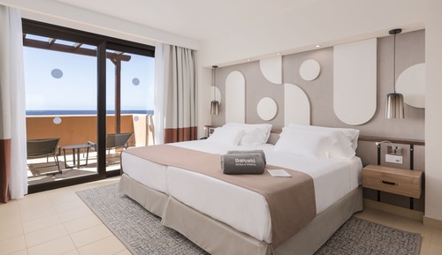 Deluxe Suite, Sea View (2 adults + 2 child)
