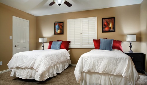 House (4 Bedrooms)
