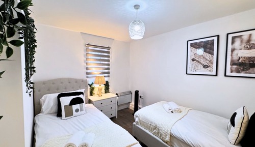 Business Apartment, Private Bathroom, City View (Flat 5 - 104 Tib Street)