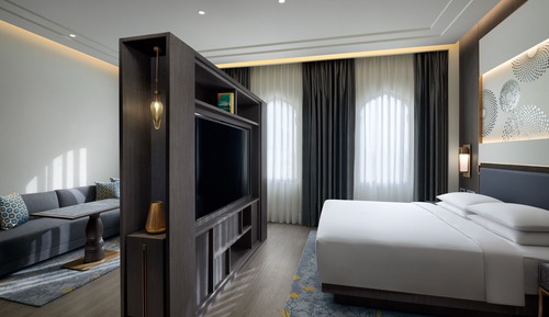 Club Room, 1 King Bed