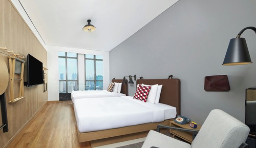 Standard Room, 2 Double Beds, City View