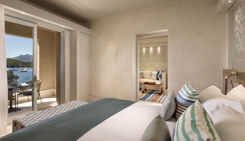 Suite, Sea View
