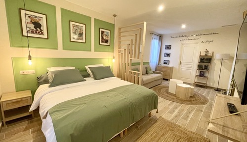 Deluxe Suite