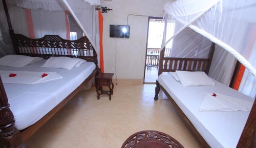 Triple Room