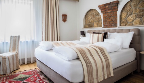 Large Double Room