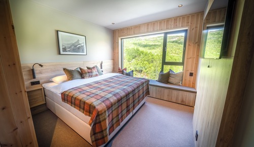 Double Room, 1 Queen Bed, Mountain View