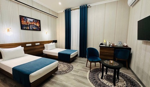 Standard Twin Room