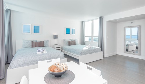Deluxe Studio Suite