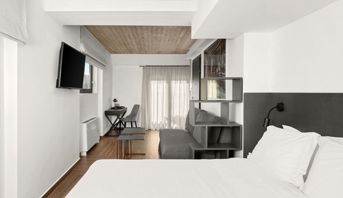 Luxury Suite