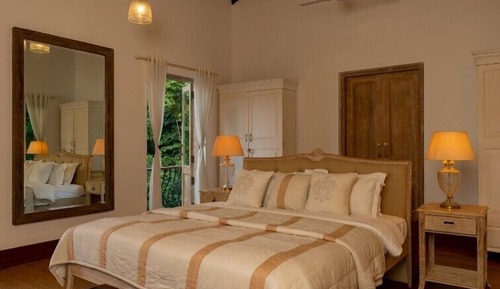 Room, 4 Bedrooms (70 Vale)
