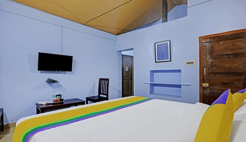 Economy Room