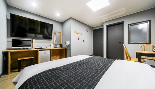 Room (1 room 1 parking-general room (100% m)
