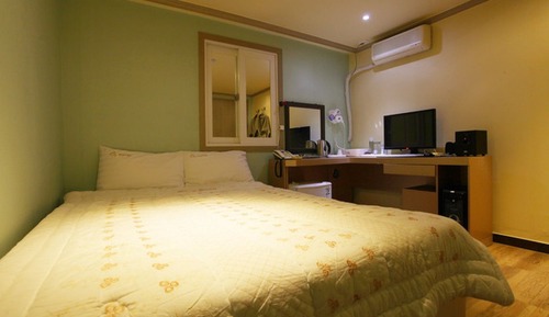 Room (PC Room)