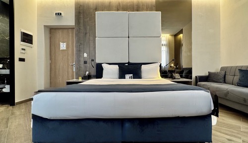 Blue Royal Suite