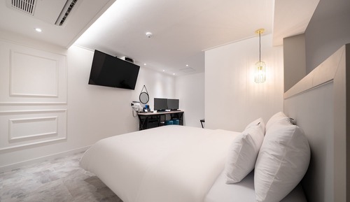 Room (VIP (Smart TV No Hard 2PC Netflix bat)