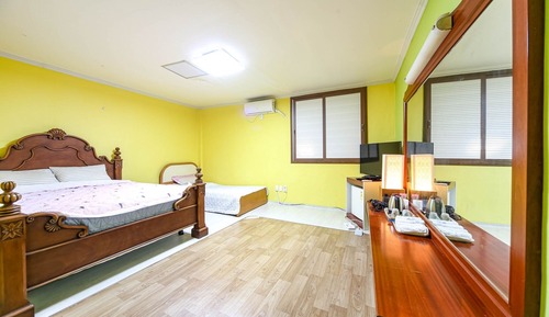 Room (Suite room (twin))