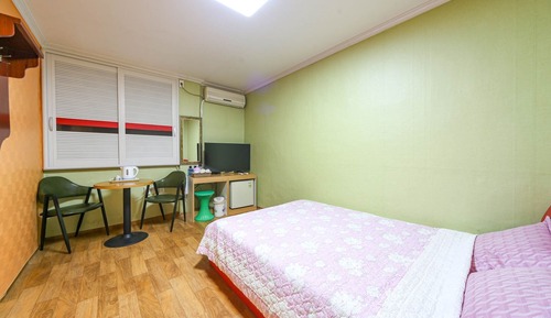 Room (Standard Room)