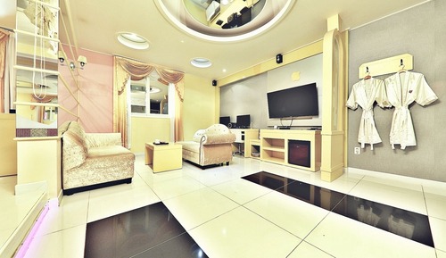 Room (Twin - 1 room 1 dedicated parking lot)