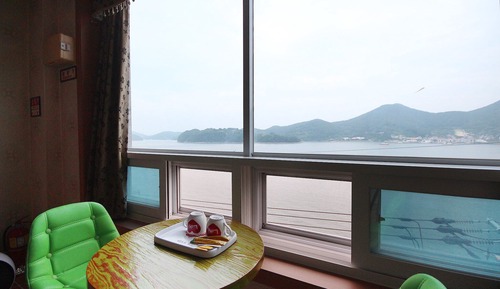 Room (Special ocean view room (10000 won pe)